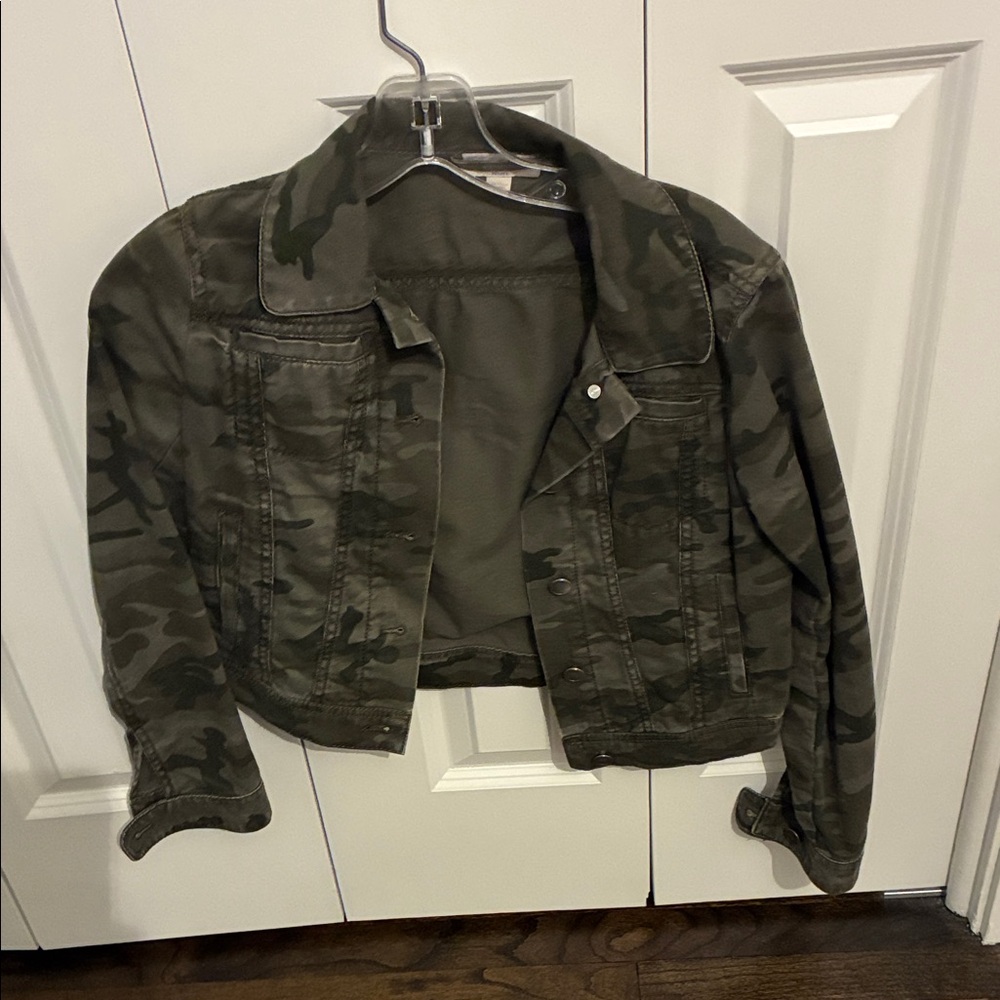 Loft Petite Camo Cropped Utility Jacket - Olive Green